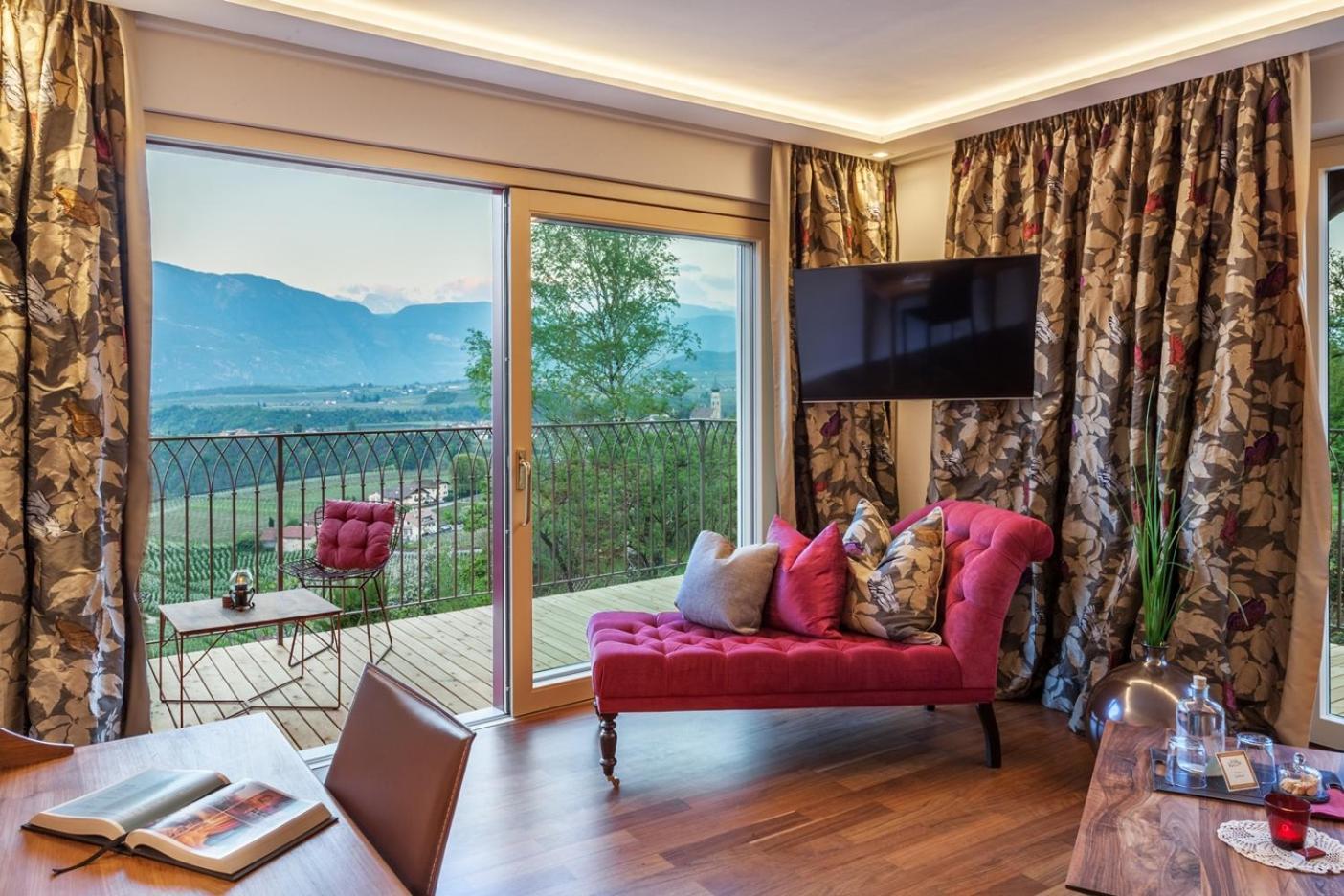Schloss Hotel Korb Appiano Sulla Strada Del Vino Εξωτερικό φωτογραφία
