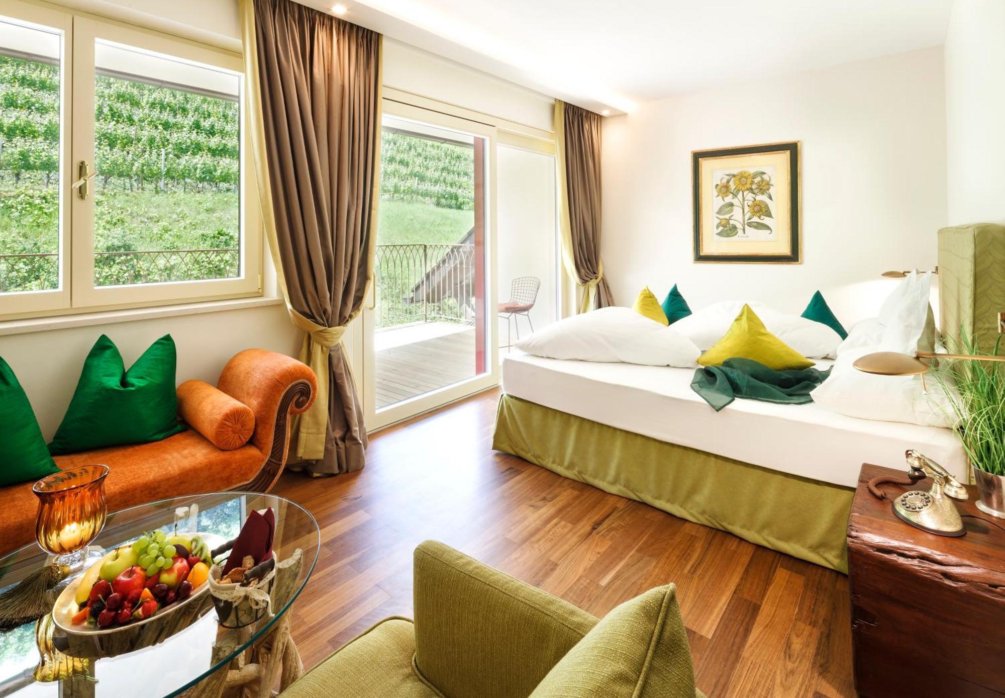 Schloss Hotel Korb Appiano Sulla Strada Del Vino Εξωτερικό φωτογραφία