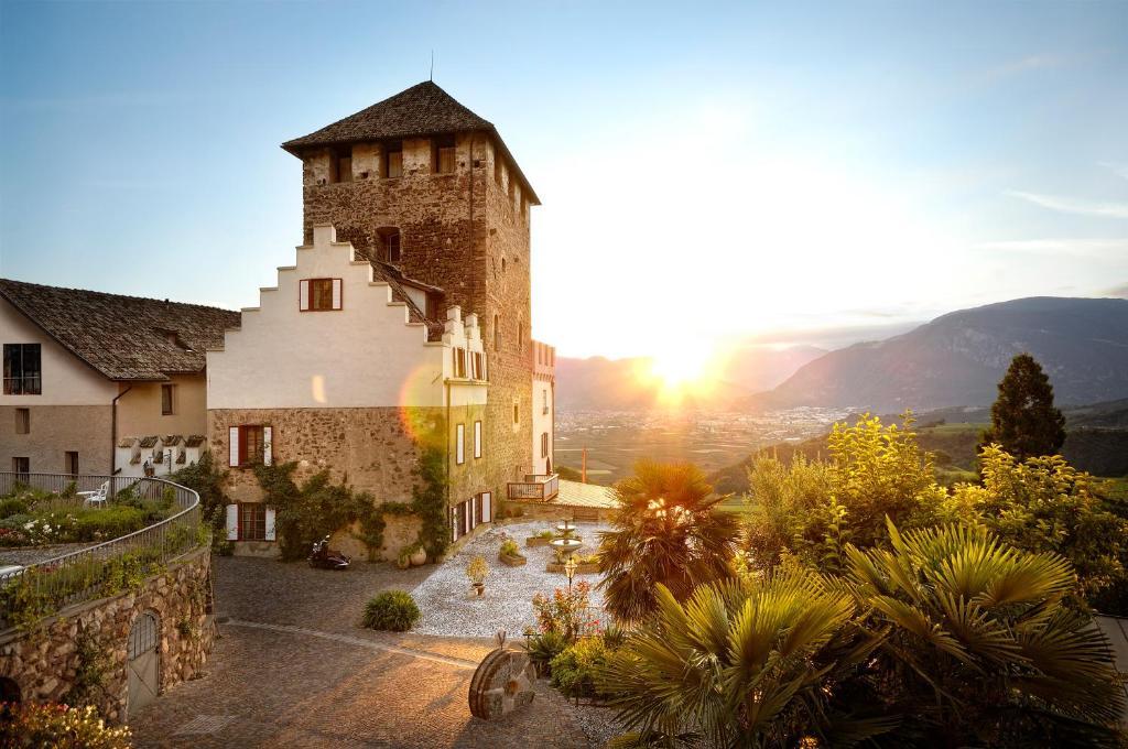 Schloss Hotel Korb Appiano Sulla Strada Del Vino Εξωτερικό φωτογραφία